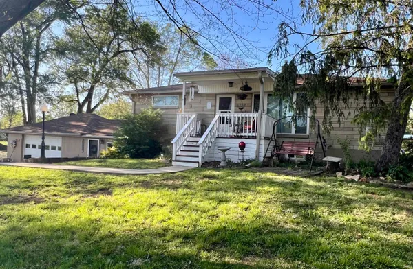 $153,900 | 533 Highway 60, Mitchell, IN 47446