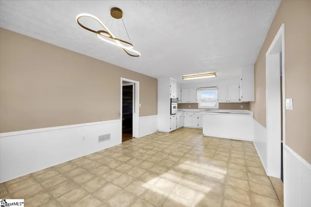 $249,000 | 132 Waverly Street, Easley, SC 29642