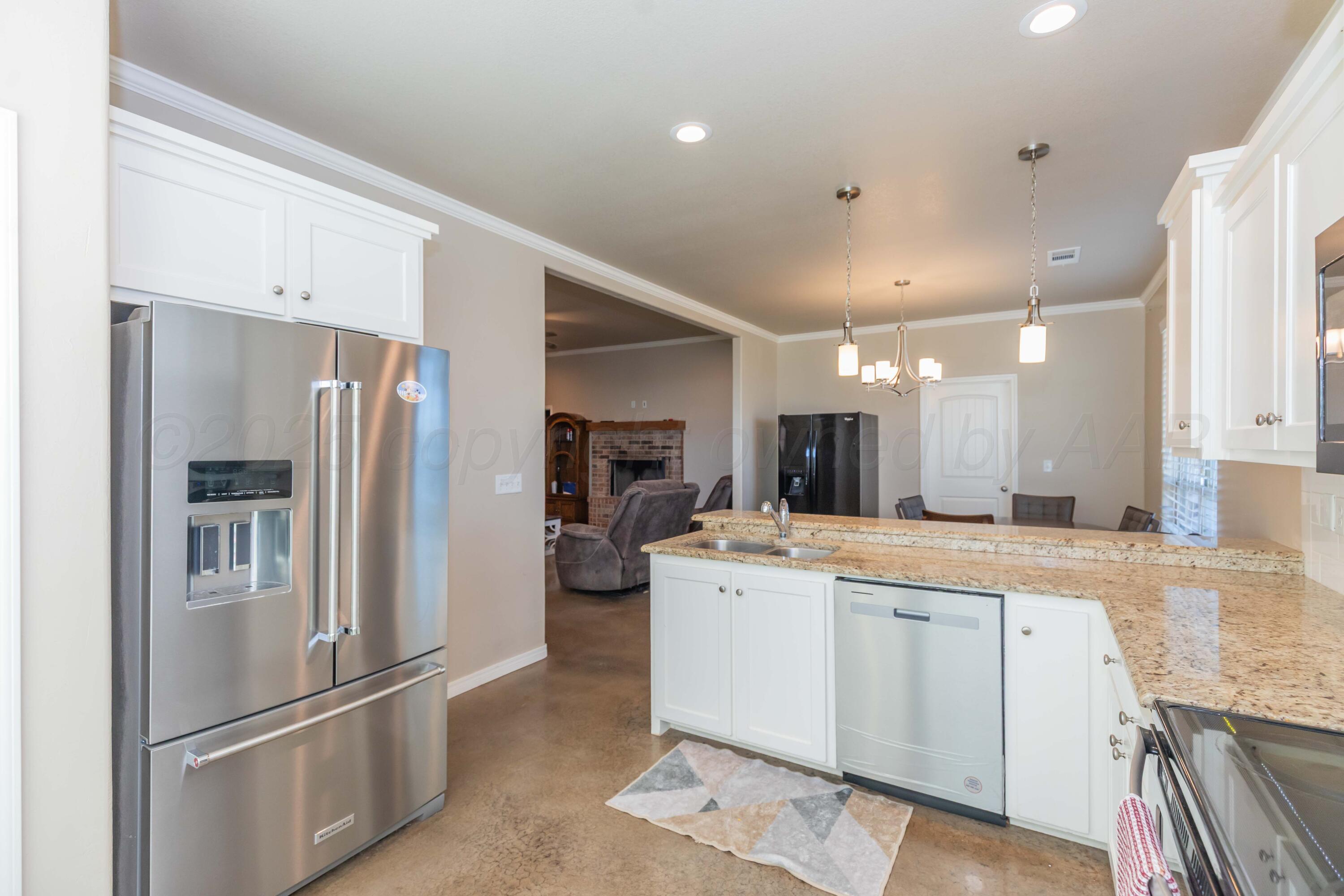 5050 South Blessen Road Amarillo, TX 79119 - Photo 11 of 40 KITCHEN VIEW 6