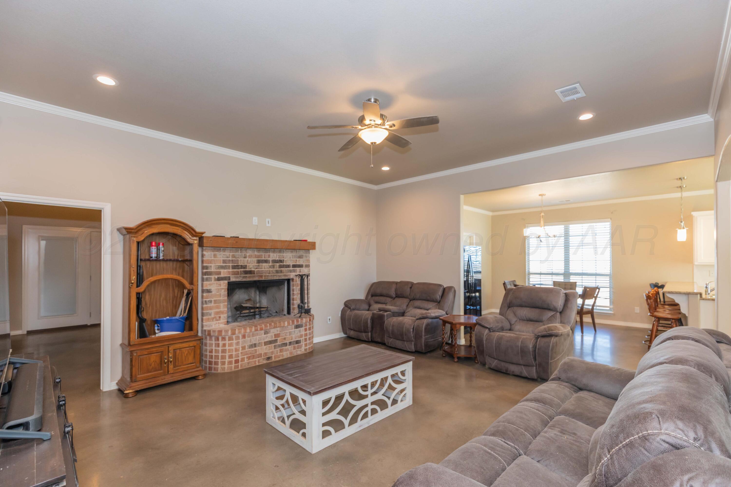 5050 South Blessen Road Amarillo, TX 79119 - Photo 17 of 40 LIVING ROOM VIEW 3