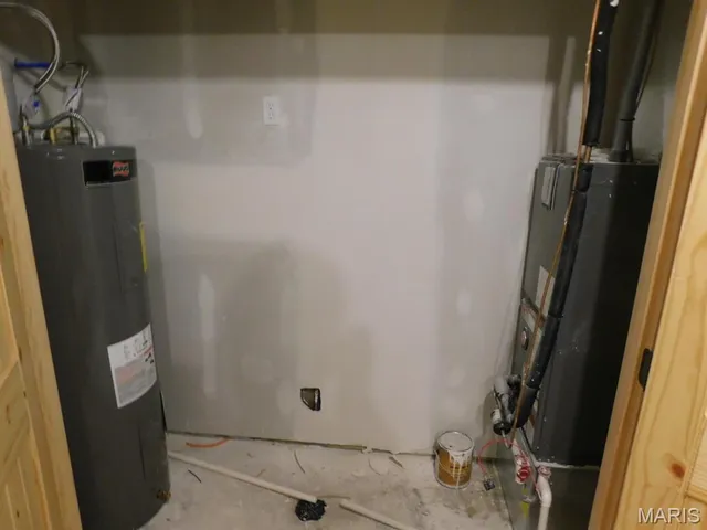 $194,500 | 105 Margarita Court, Centralia, MO 65240