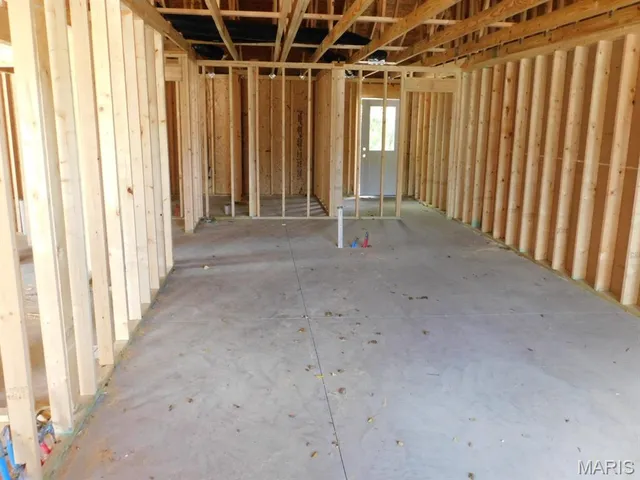 $194,500 | 105 Margarita Court, Centralia, MO 65240