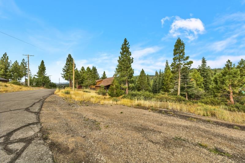 12645 Parsenn Road Truckee, CA 96161 - Photo 7 of 17 Gallery Image 7