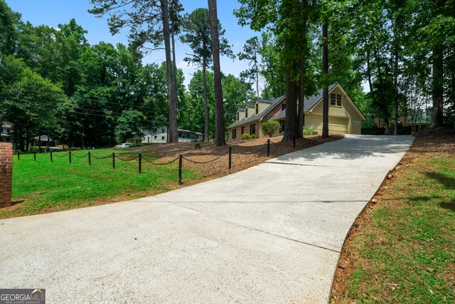 $2,150 | 104 Lake Somerset Drive Northwest, Marietta, GA 30064