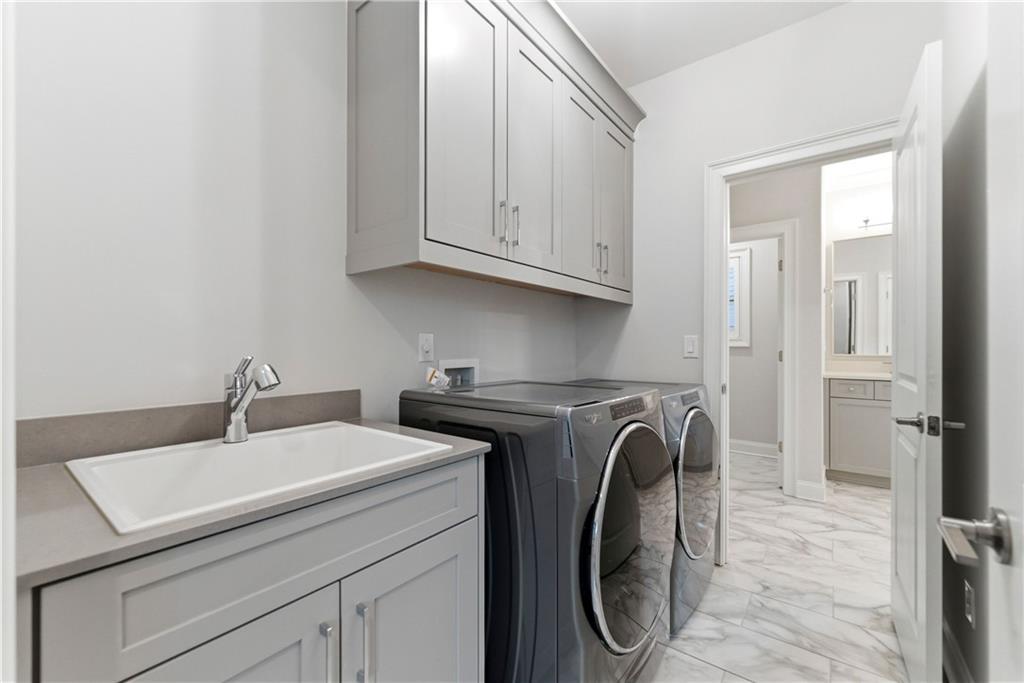 2131 Bellrick Road Northwest Atlanta, GA 30318 - Photo 36 of 57