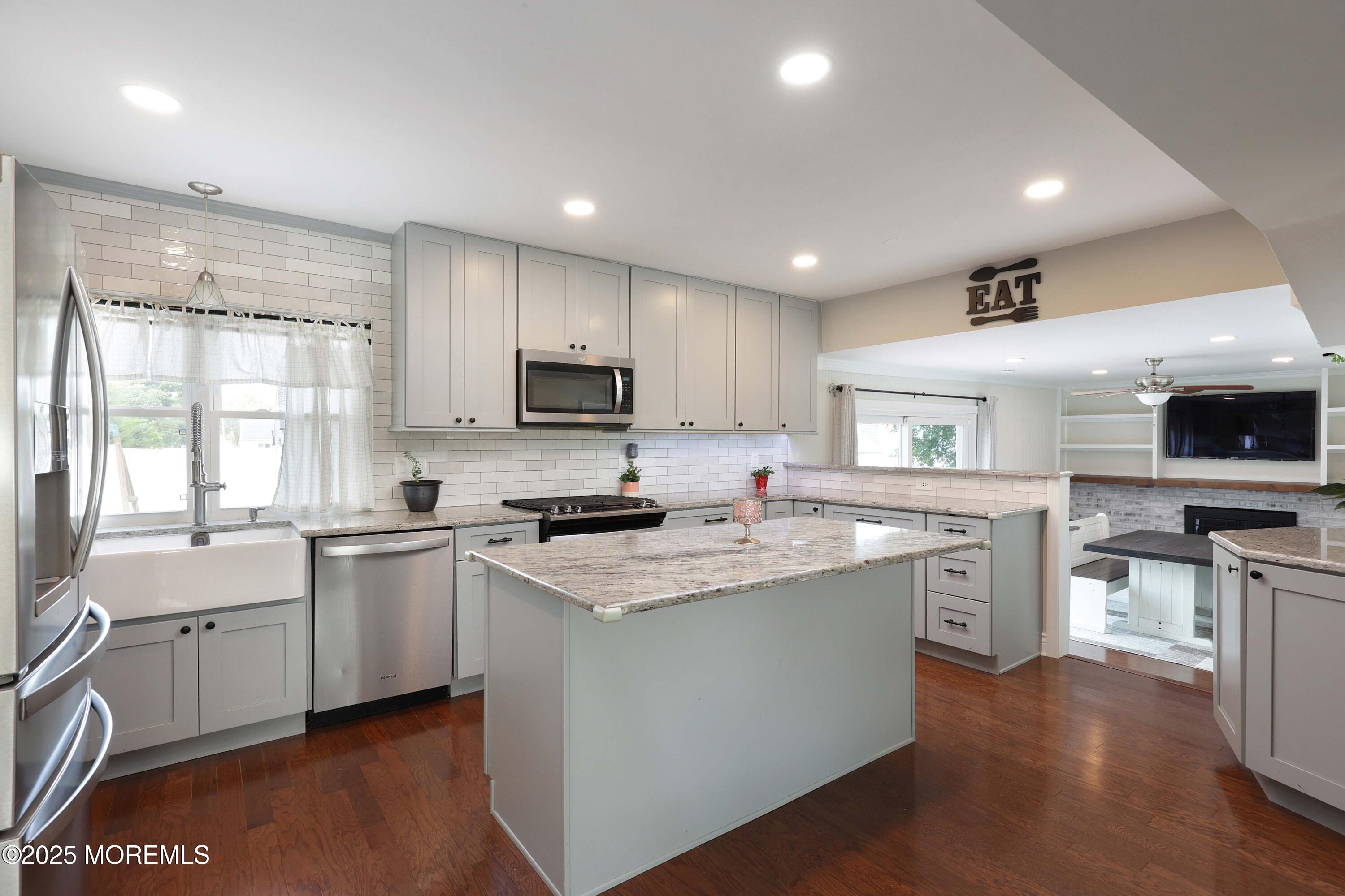 872 Devonshire Road Toms River, NJ 08753 - Photo 14 of 36 758A2255