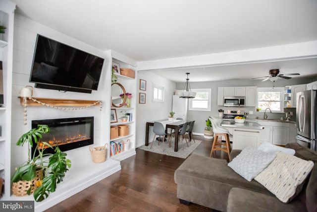 $270,000 | 601 Spruce Avenue, Pitman, NJ 08071