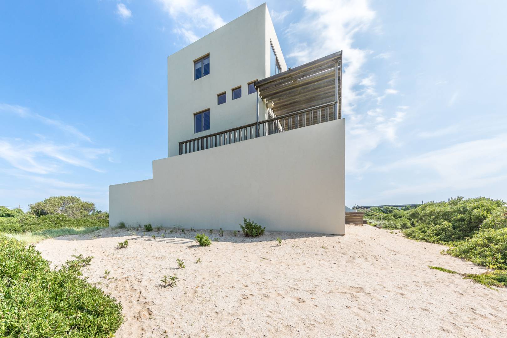 155 Surfside Drive Bridgehampton, NY 11932 - Photo 10 of 20