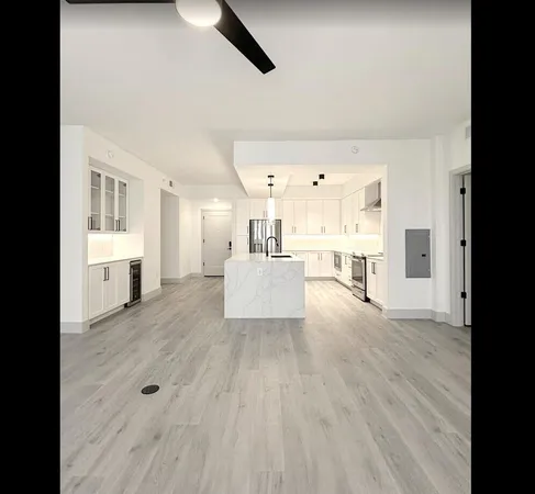 $4,190 | 180 Patriots Point Road, Unit 203, Mount Pleasant, SC 29464