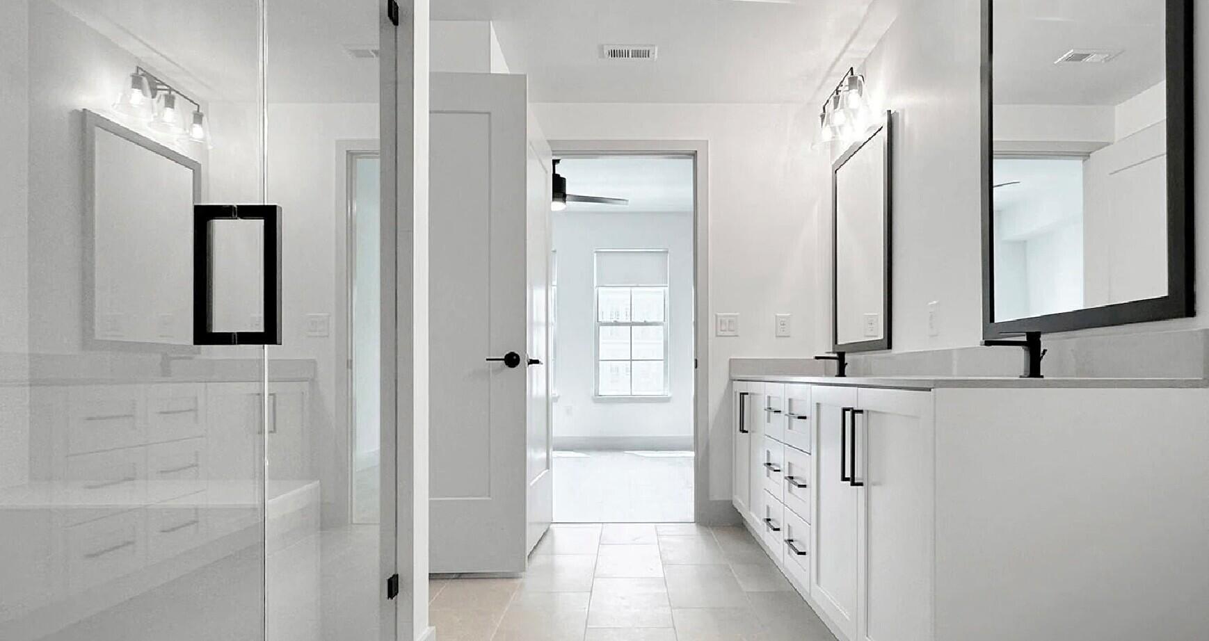 180 Patriots Point Road, Unit 203 Mount Pleasant, SC 29464 - Photo 9 of 21 Bathroom picture 2