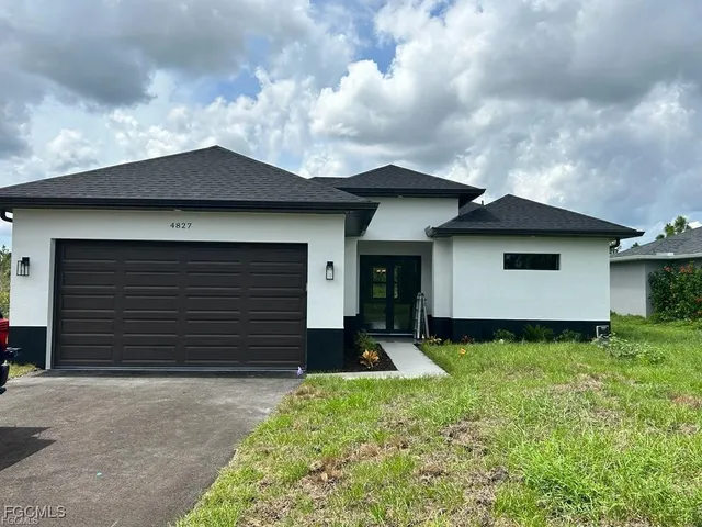 $2,650 | 4827 Everglades Boulevard North, Naples, FL 34120