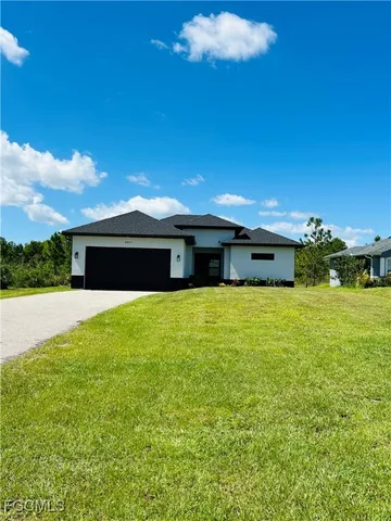 $2,650 | 4827 Everglades Boulevard North, Naples, FL 34120