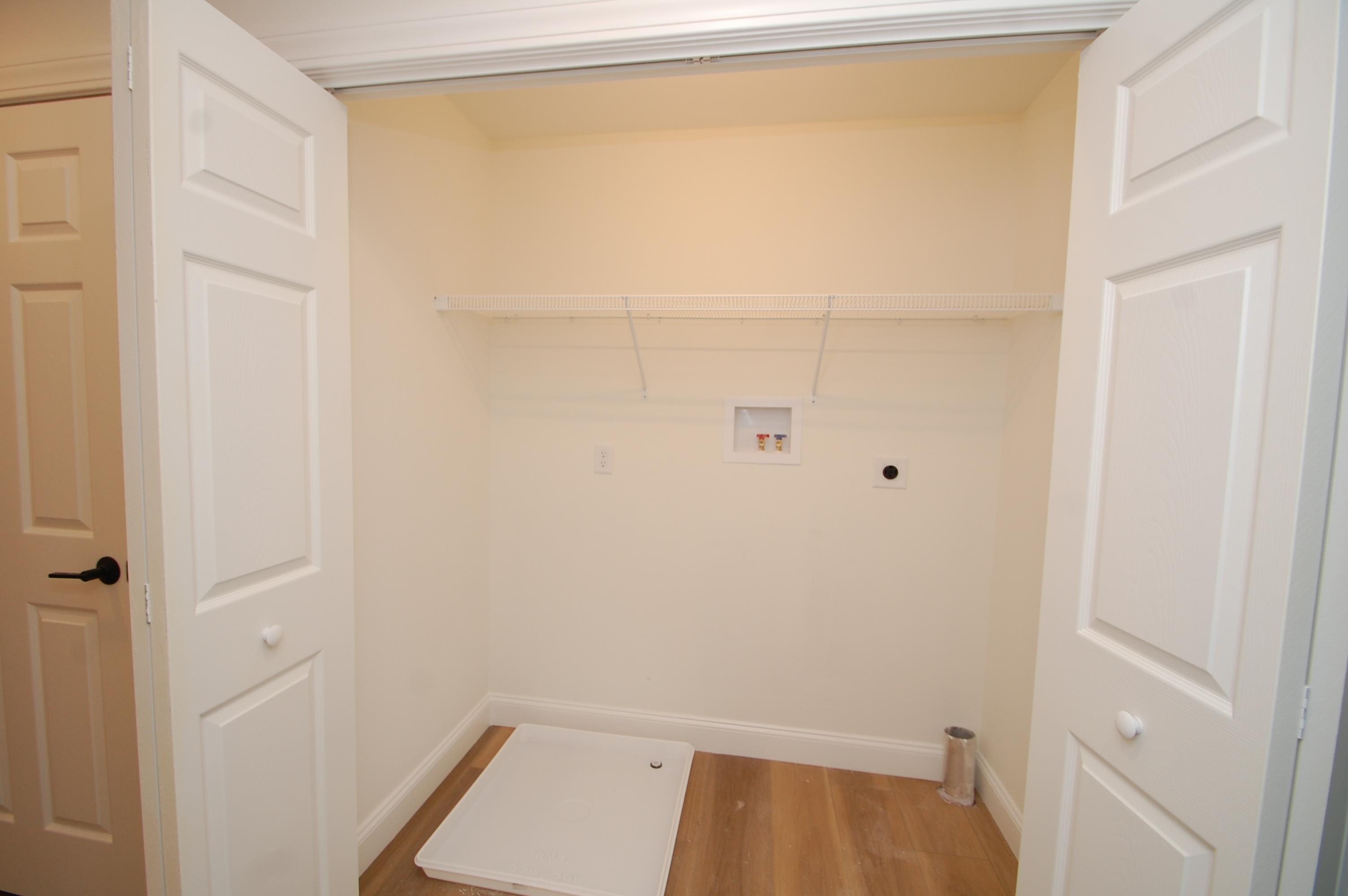 33 A Griffin Road Hudson, NH 03051 - Photo 11 of 16