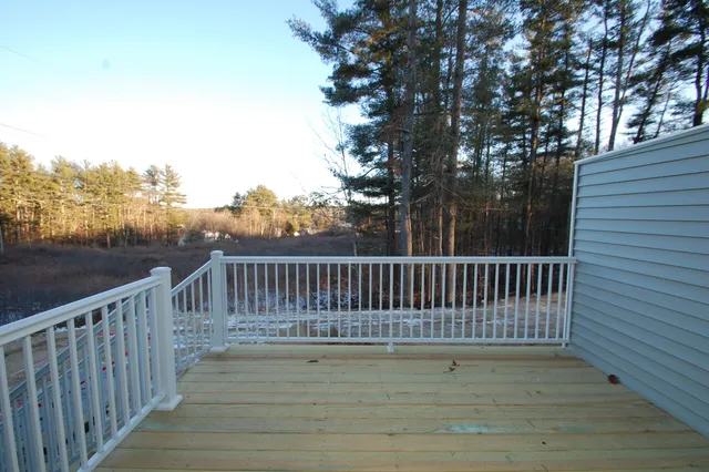 $585,000 | 33 A Griffin Road, Hudson, NH 03051