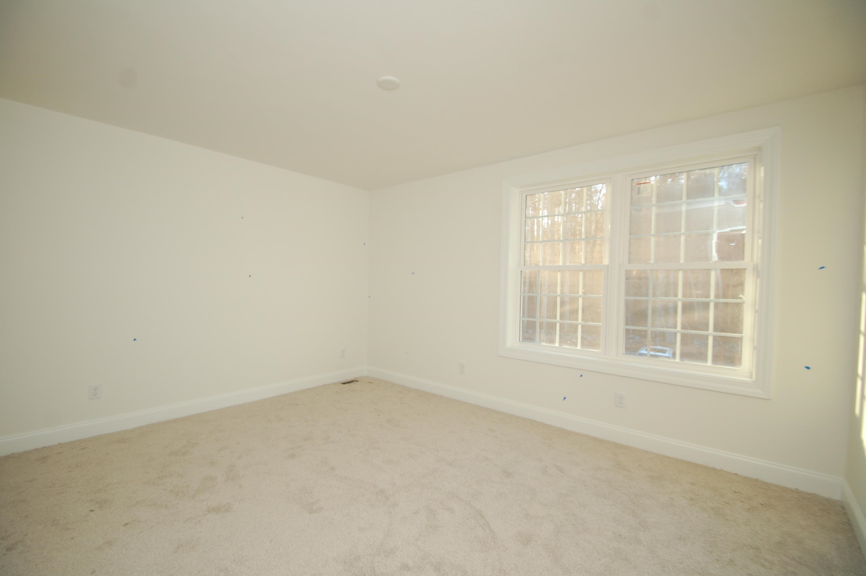 33 A Griffin Road Hudson, NH 03051 - Photo 8 of 16