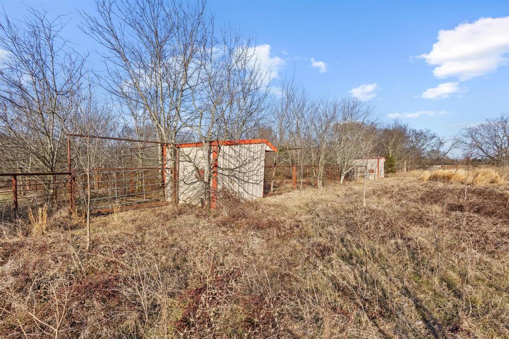 6243 Highway 276 Point, TX 75472 - Photo 14 of 40