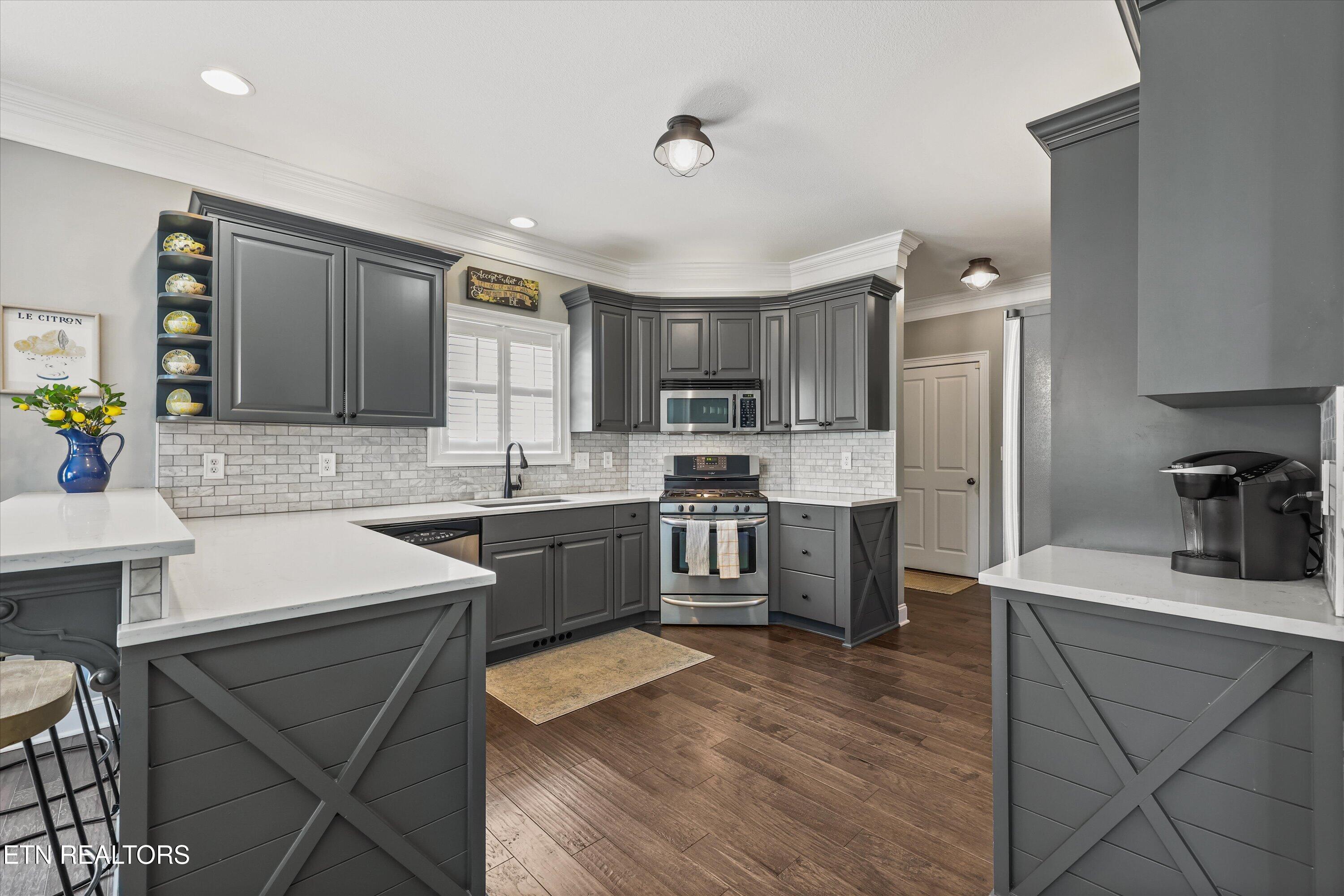64 Rolling Links Boulevard Oak Ridge, TN 37830 - Photo 11 of 54 Kitchen