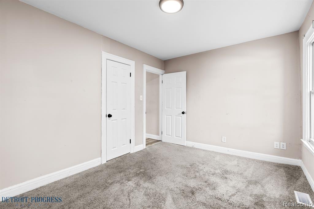 15420 Appoline Street Detroit, MI 48227 - Photo 13 of 45
