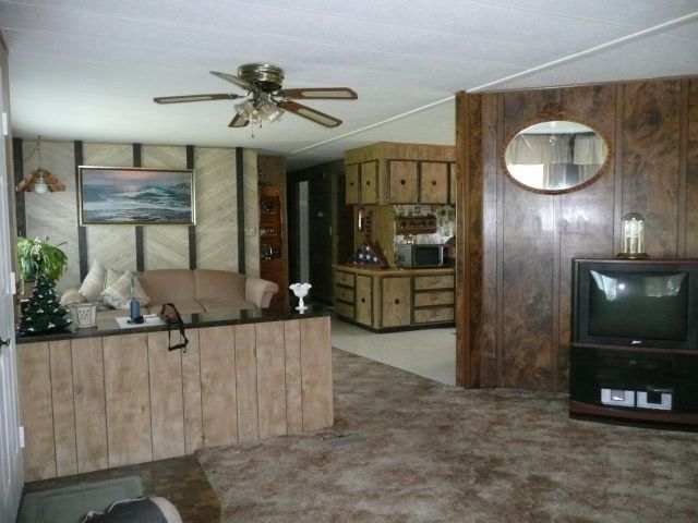 4202 East Lane Park Road Mead, WA 99021 - Photo 2 of 9