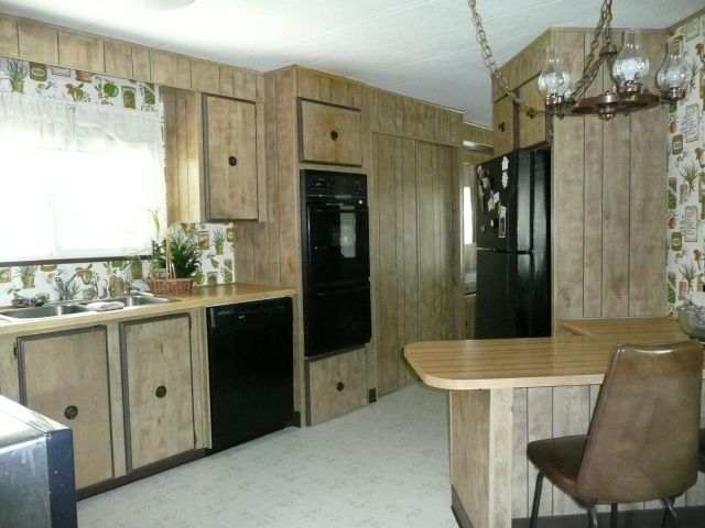 4202 East Lane Park Road Mead, WA 99021 - Photo 6 of 9
