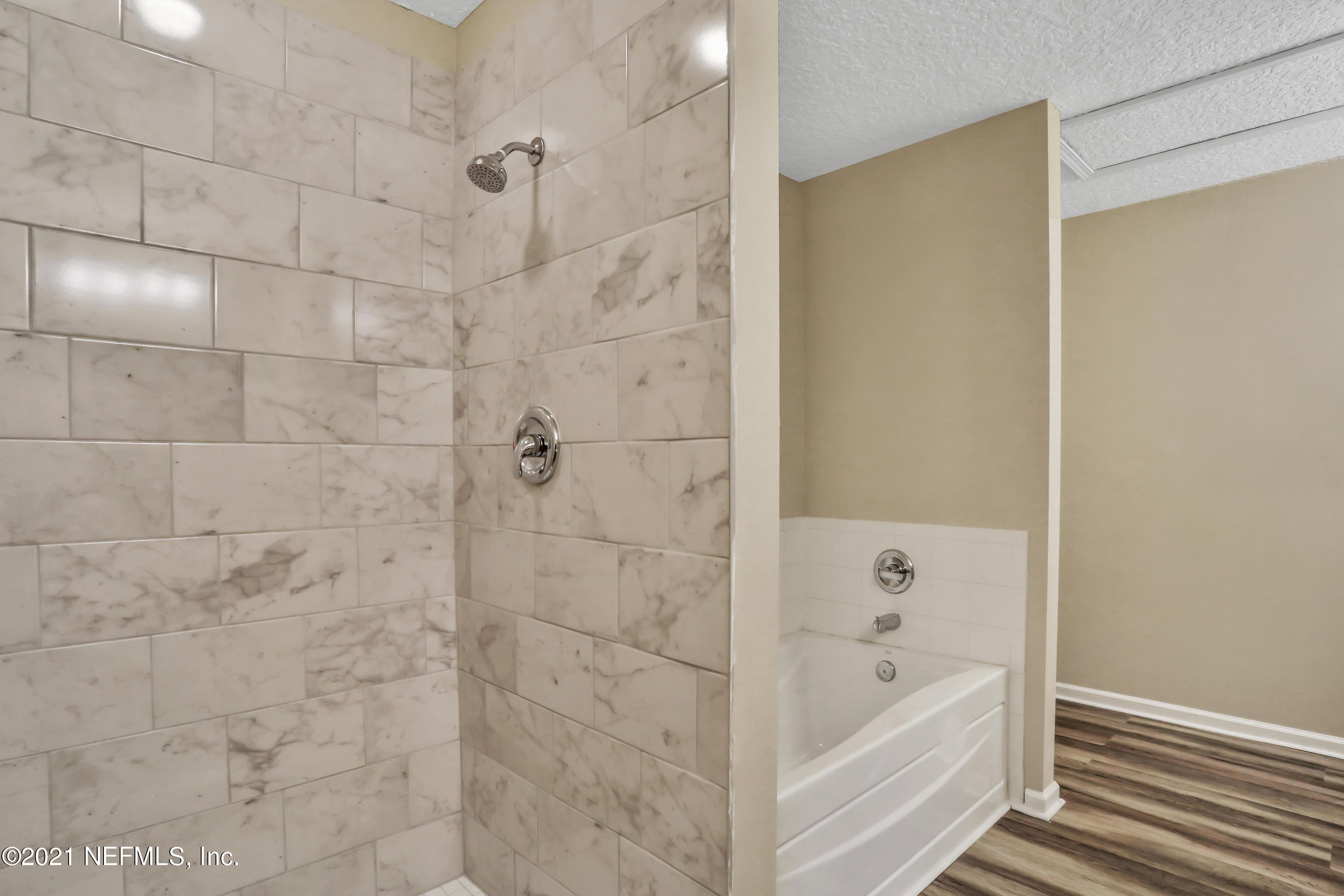 5260 Collins Road, Unit 1105 Jacksonville, FL 32244 - Photo 27 of 29 573A0022