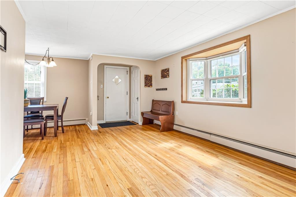 348 Vanadium Road Pittsburgh, PA 15243 - Photo 5 of 33 Gallery Image 5