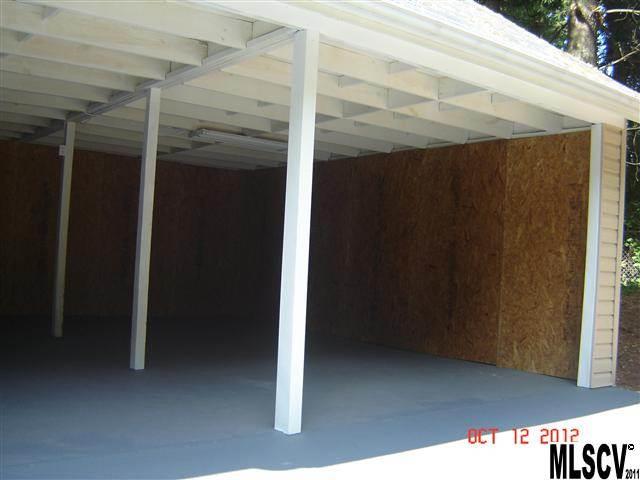 4122 Beach Road Hudson, NC 28638 - Photo 7 of 20 a view of an entryway