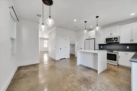 $369,700 | 294 Shady Bluff Drive, Wimberley, TX 78676