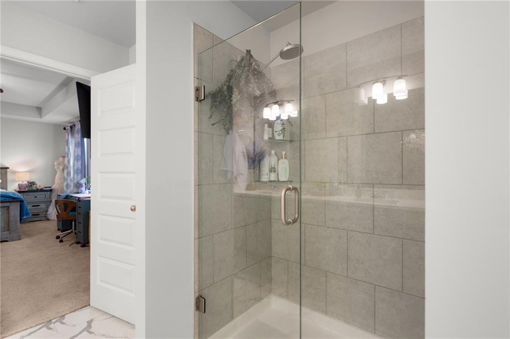 405 Crowley Drive Calhoun, GA 30701 - Photo 23 of 33 a bathroom with a shower