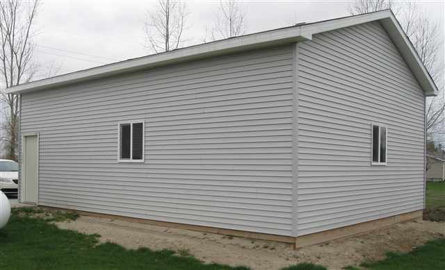 10071 Smiths Creek Road Goodells, MI 48027 - Photo 6 of 18 31096597-5.JPG