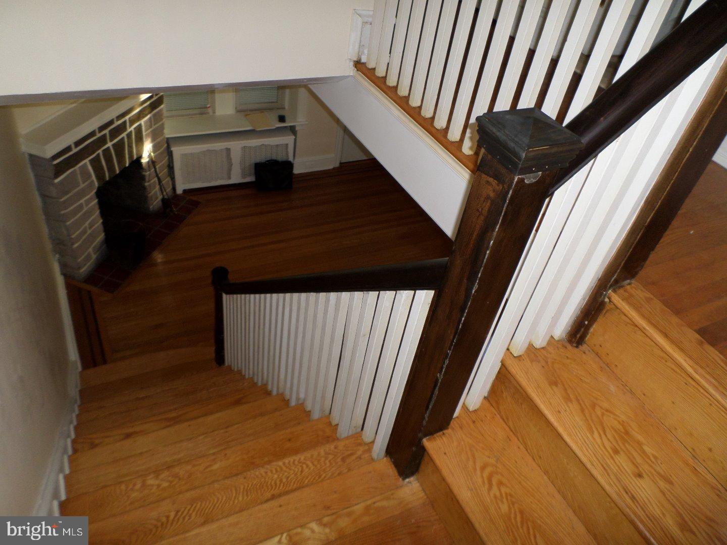 352 Church Road Cheltenham, PA 19027 - Photo 19 of 25 Hallway