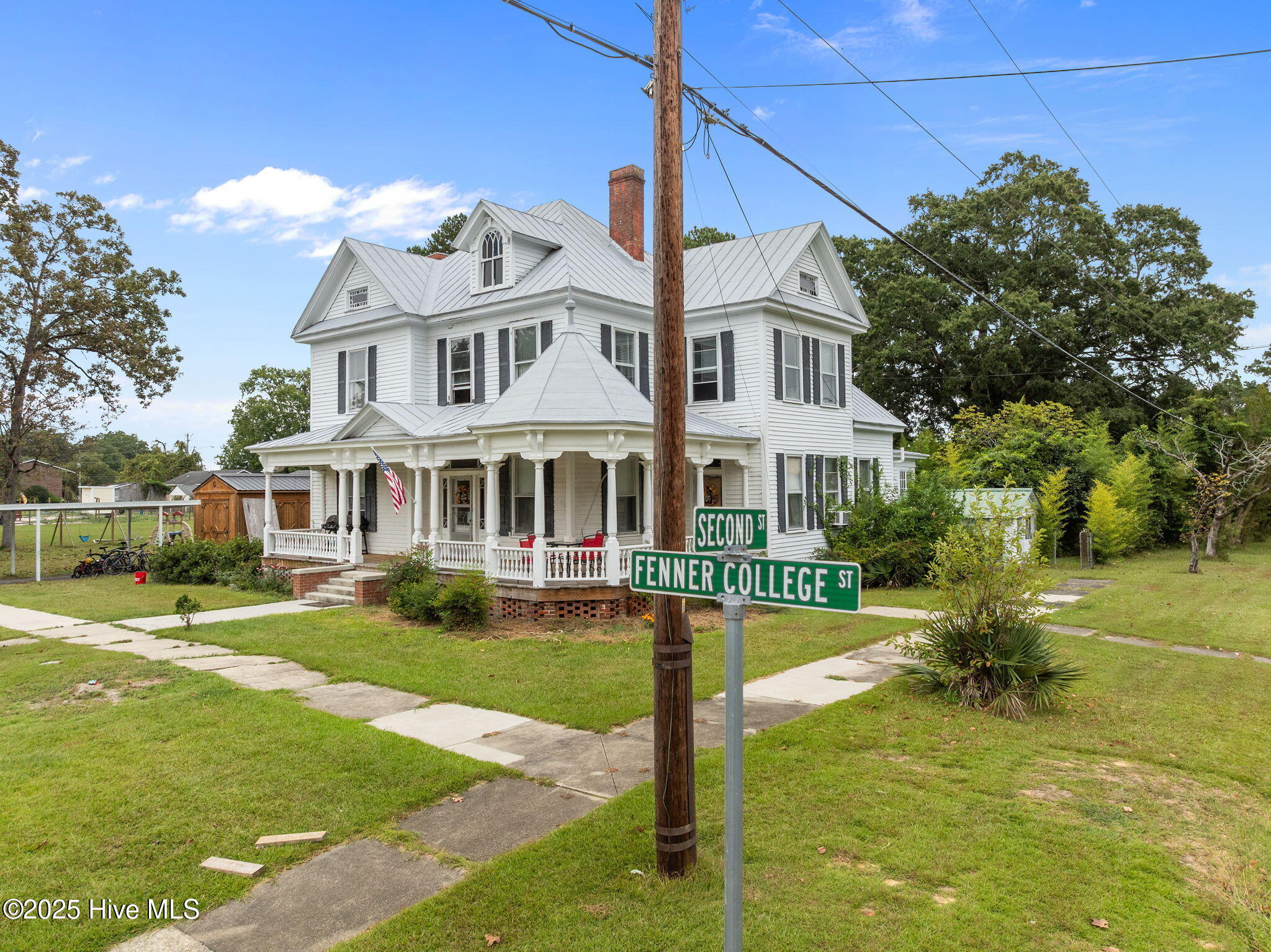 675 Second Street Ayden, NC 28513 - Photo 3 of 51 3-web-or-mls-DJI_0101