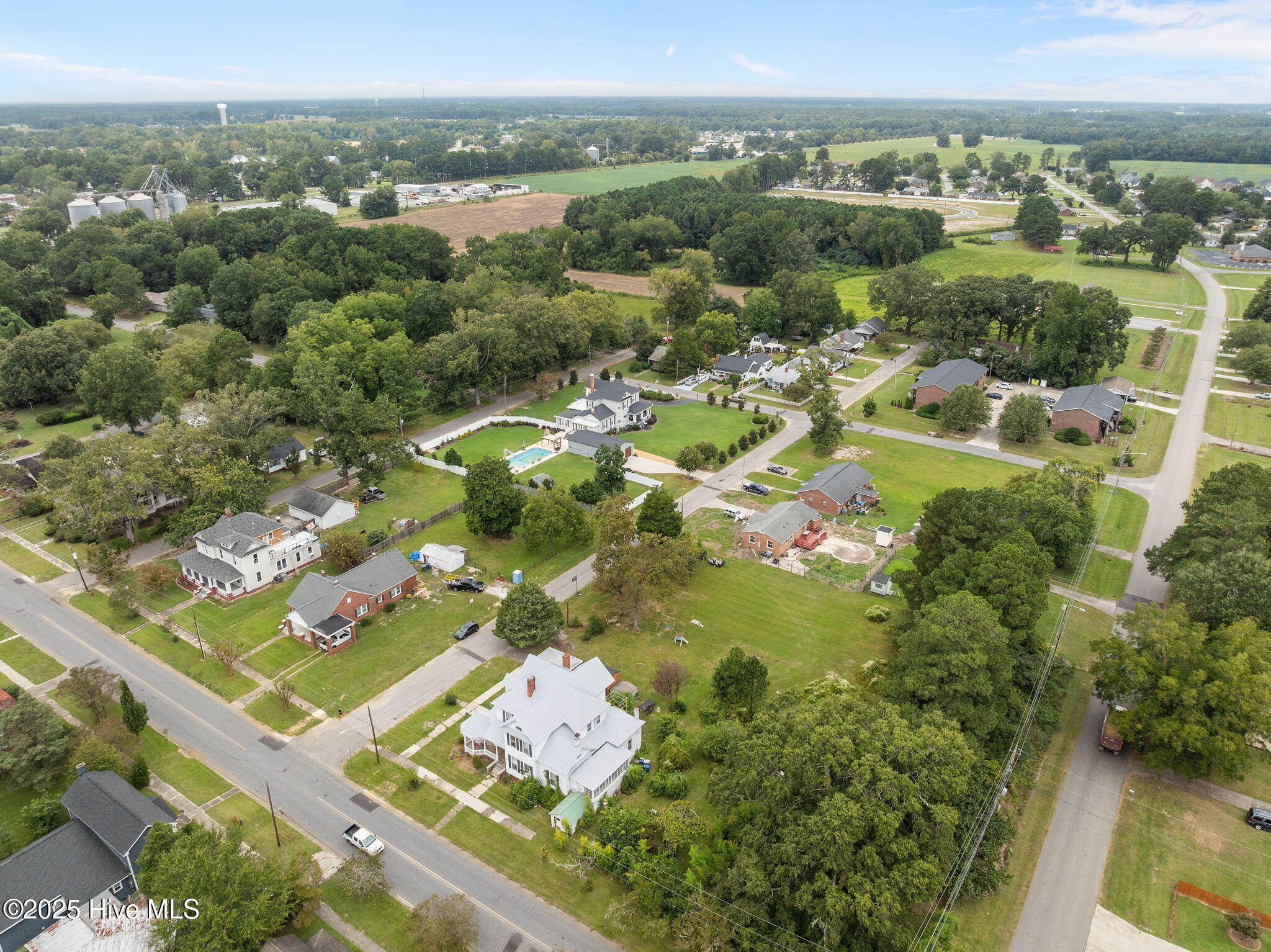 675 Second Street Ayden, NC 28513 - Photo 49 of 51 50-web-or-mls-DJI_0110