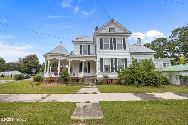 $194,900 | 675 Second Street, Ayden, NC 28513