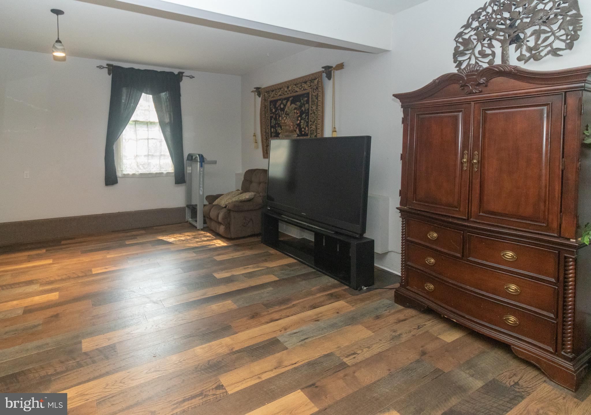 10 Laurel Tree Drive Westampton, NJ 08060 - Photo 20 of 58 Home office, exercise room or TV room