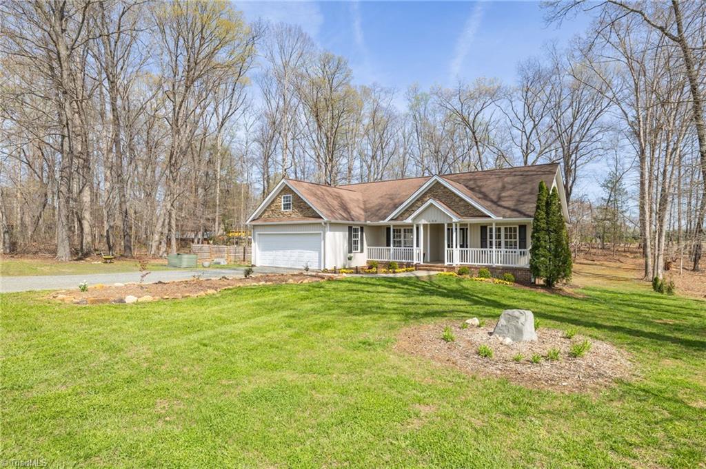 130 Bud Road Reidsville, NC 27320 - Photo 3 of 35