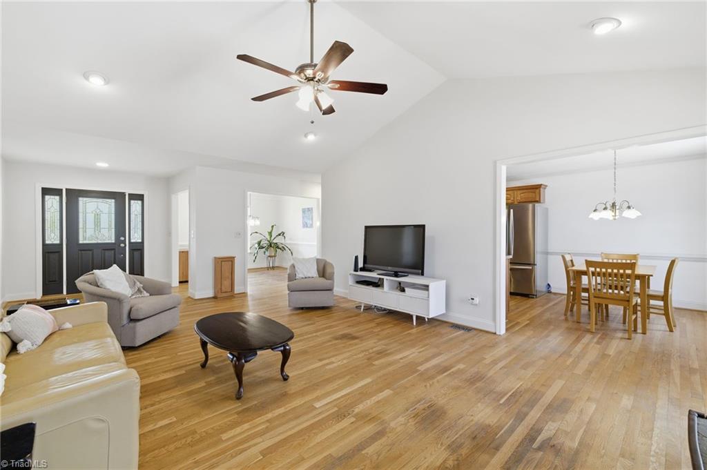 130 Bud Road Reidsville, NC 27320 - Photo 8 of 35