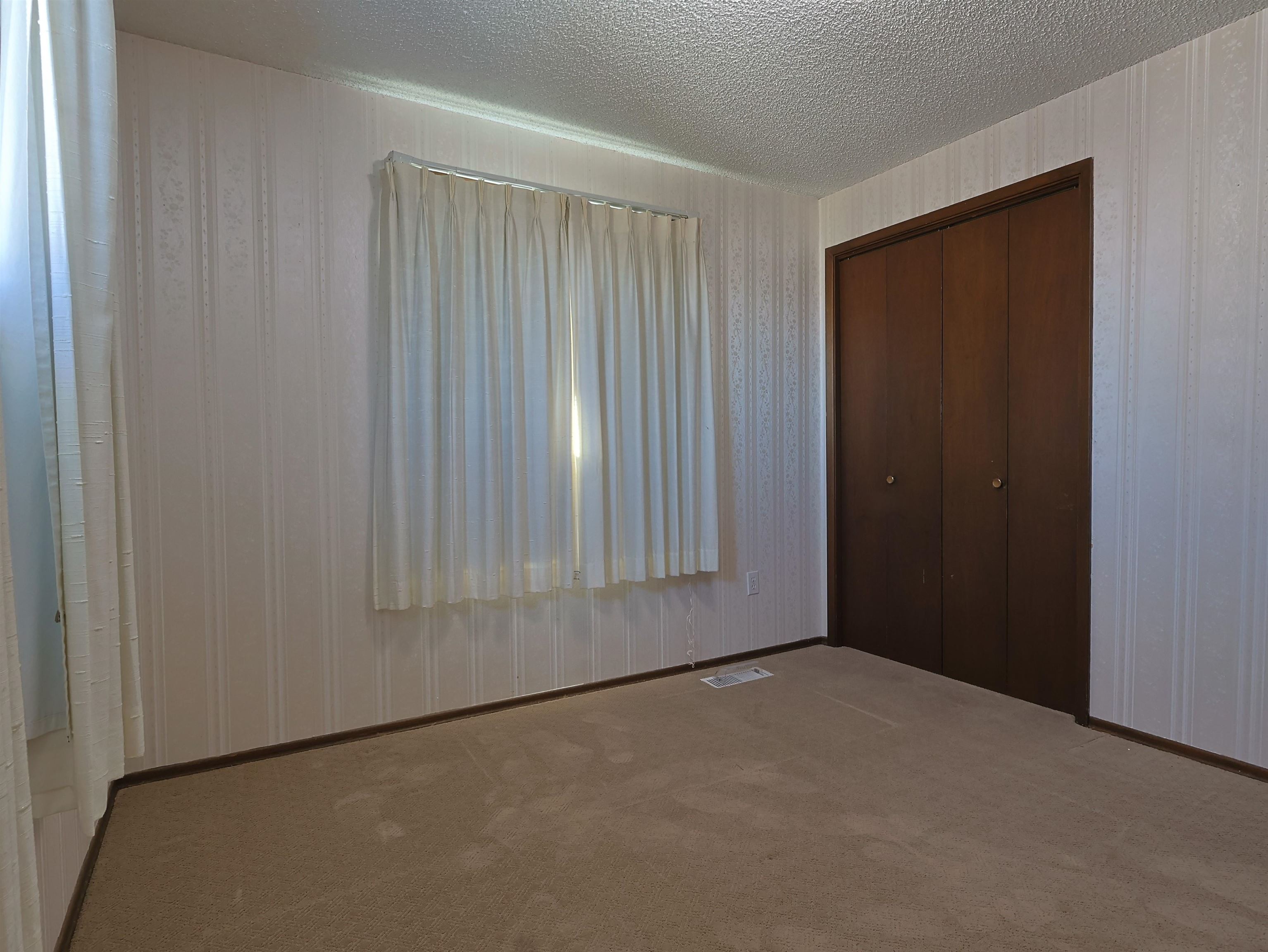 1002 Gary Street Cheney, WA 99004 - Photo 14 of 47