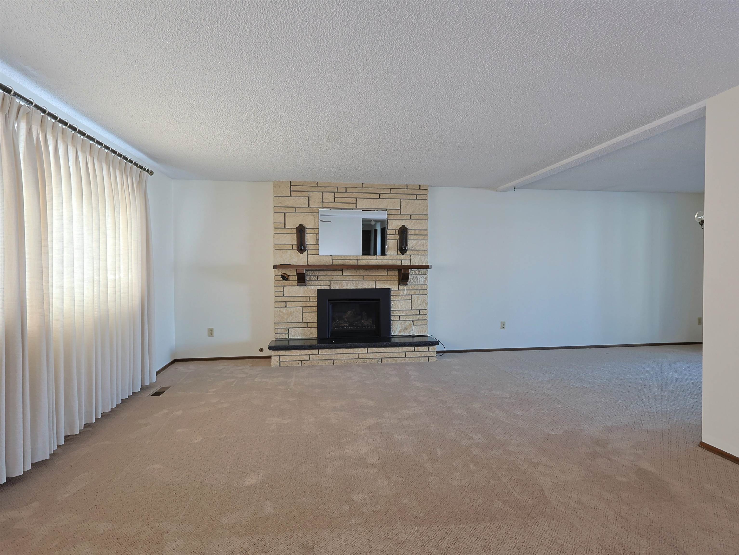 1002 Gary Street Cheney, WA 99004 - Photo 4 of 47