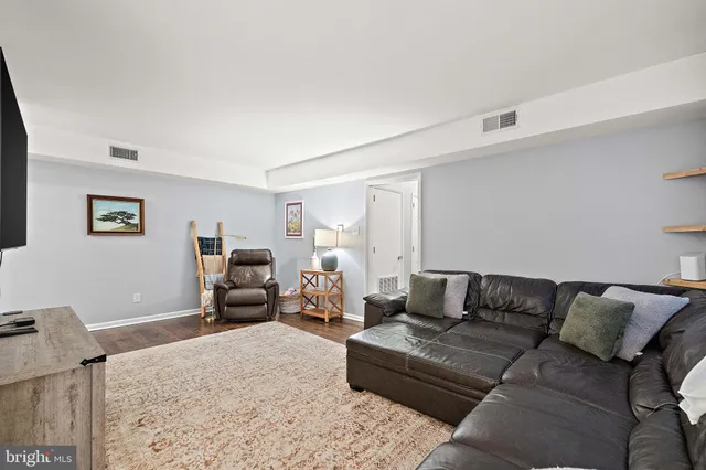 $189,900 | 5422 Valley Green Drive, Unit A4, Wilmington, DE 19808