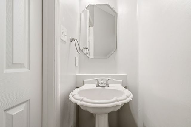 $310,000 | 59 North Avonlea Circle, The Woodlands, TX 77382