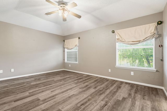 $310,000 | 59 North Avonlea Circle, The Woodlands, TX 77382