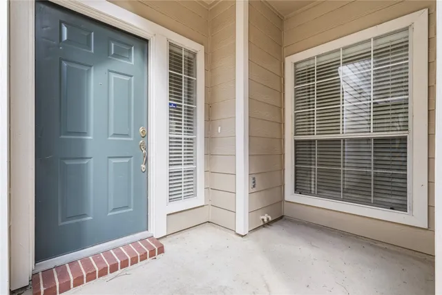 $299,900 | 59 North Avonlea Circle, The Woodlands, TX 77382