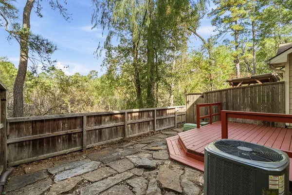 $289,900 | 59 North Avonlea Circle, The Woodlands, TX 77382