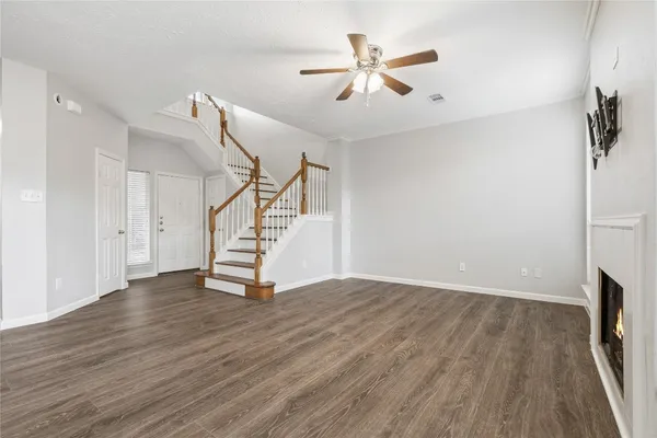 $289,900 | 59 North Avonlea Circle, The Woodlands, TX 77382