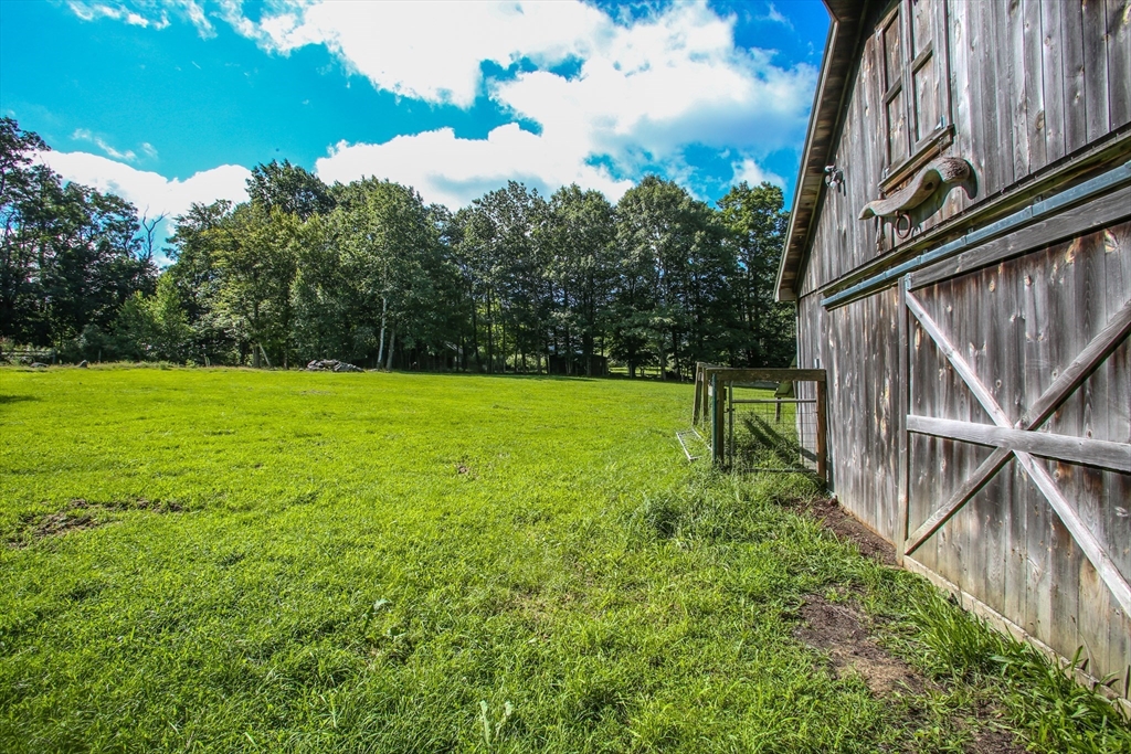 14 S Road Heath, MA 01346 - Photo 28 of 38