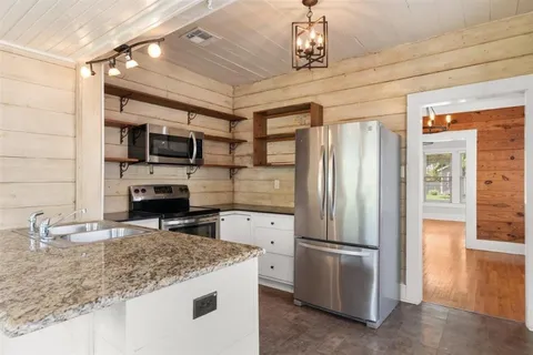 $149,900 | 702 8th Street, Lake Charles, LA 70601