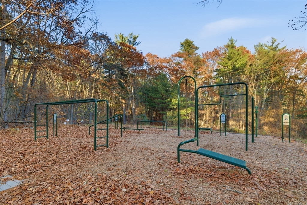 9 Thomas Street, Unit C11 Saugus, MA 01906 - Photo 31 of 42 a backyard of a house with lots of green space