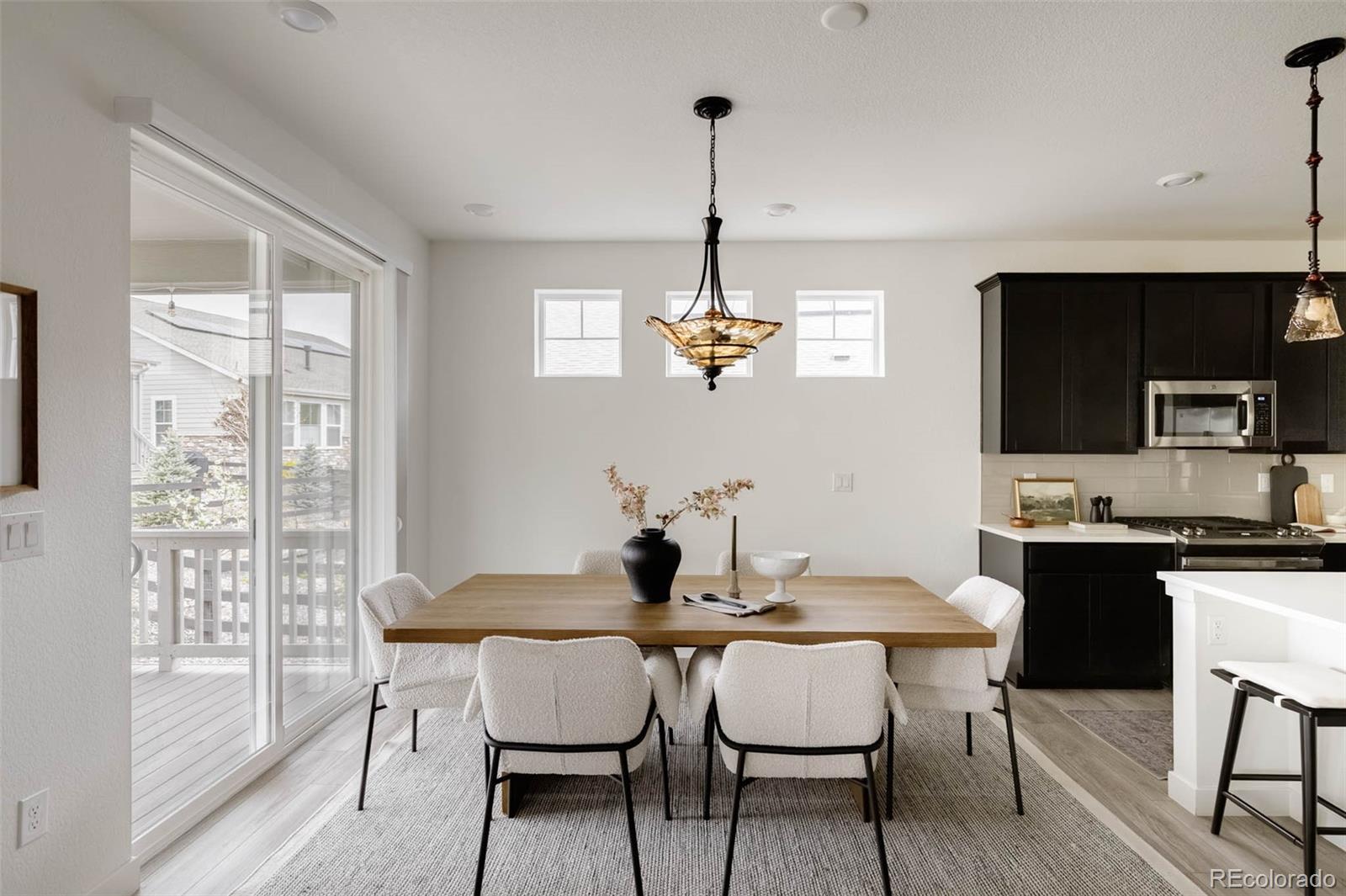 8571 South Riviera Court Aurora, CO 80016 - Photo 12 of 35