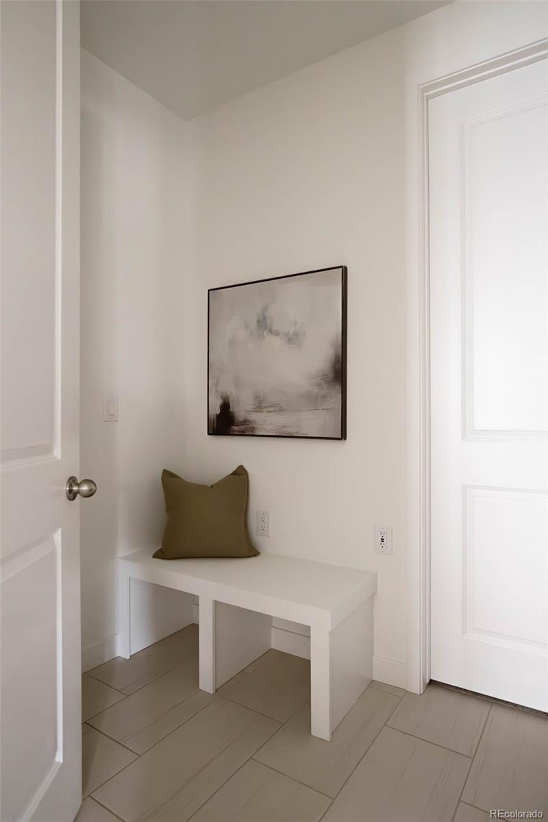 8571 South Riviera Court Aurora, CO 80016 - Photo 15 of 35